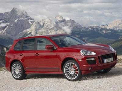 P211b9b83335f_Porsche_Cayenne_GTS.jpg